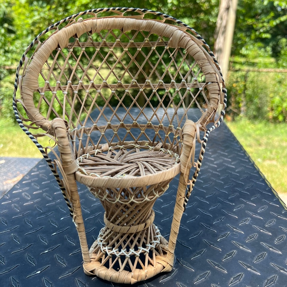Vintage rattan peacock chair